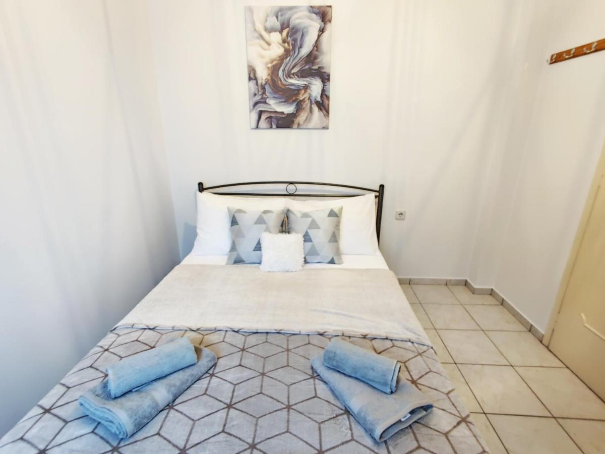 Apartment Center *